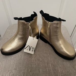 Girls metallic gold boot from Zara new with tags size 12
